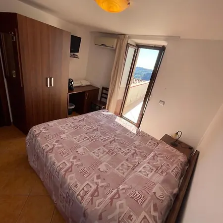 Antica San Ciriaco Bed and Breakfast