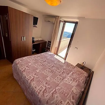 Antica San Ciriaco Bed and Breakfast